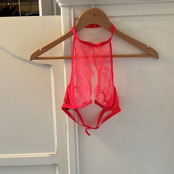 Victoria's Secret Women's Intimate Red Lingerie Bra - Picture 4 of 14